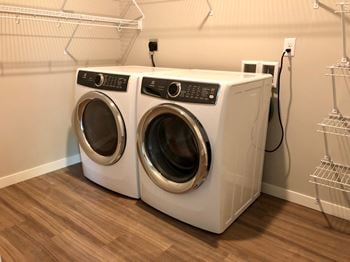 In-unit washer & dryer at frost english silver
